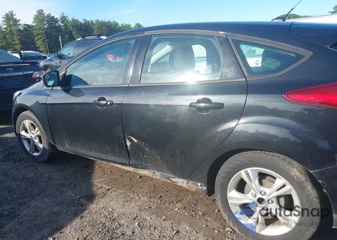 2013 Ford Focus Se z USA, uszkodzony, nr VIN 1FADP3K22DL180024